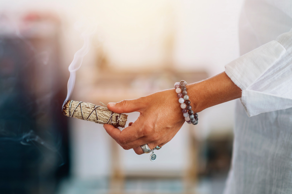 What is Smudging and How it Helps?